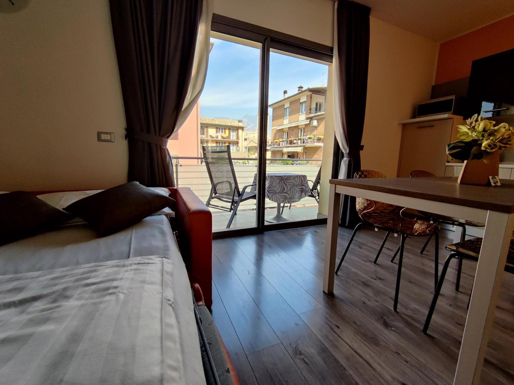 Gardesana Active Apartments Malcesine Bagian luar foto