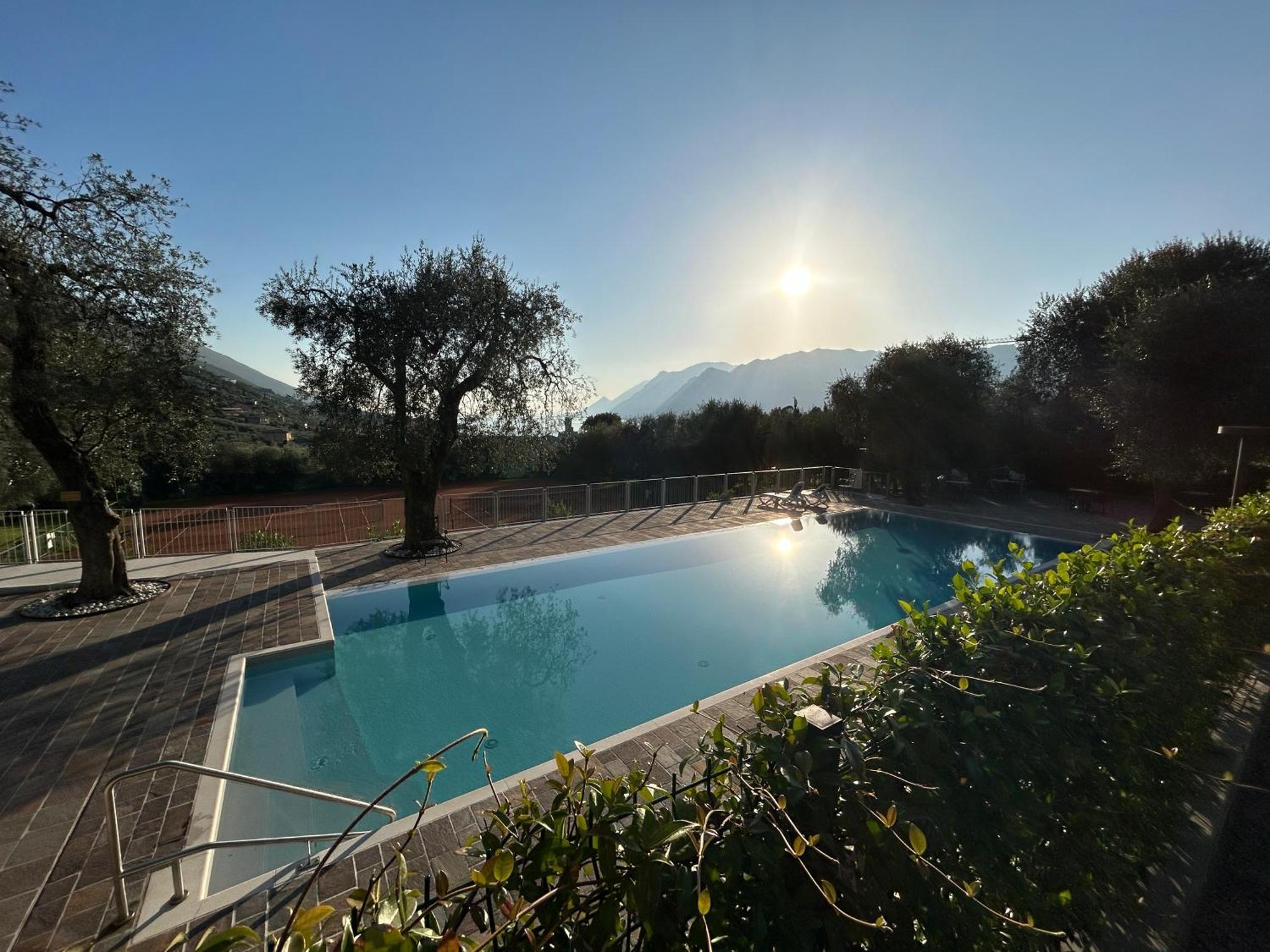 Gardesana Active Apartments Malcesine Bagian luar foto