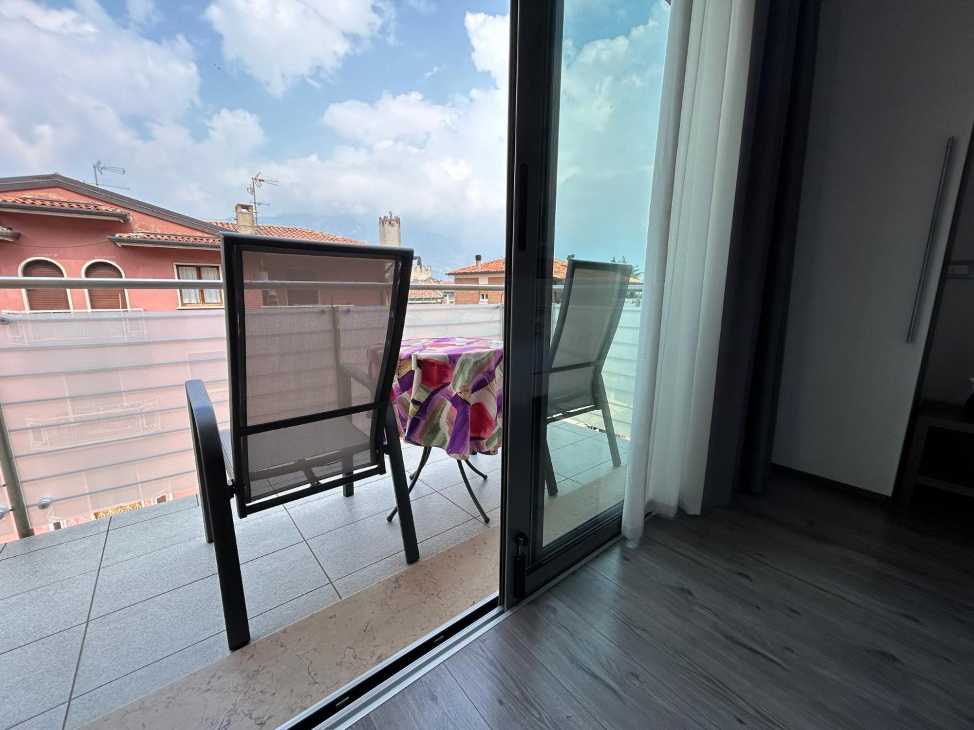 Gardesana Active Apartments Malcesine Bagian luar foto