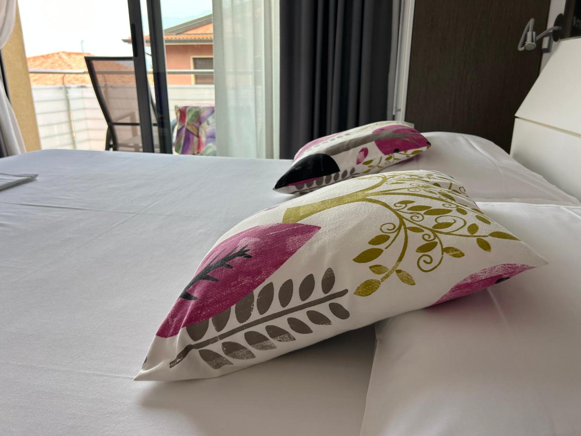Gardesana Active Apartments Malcesine Bagian luar foto