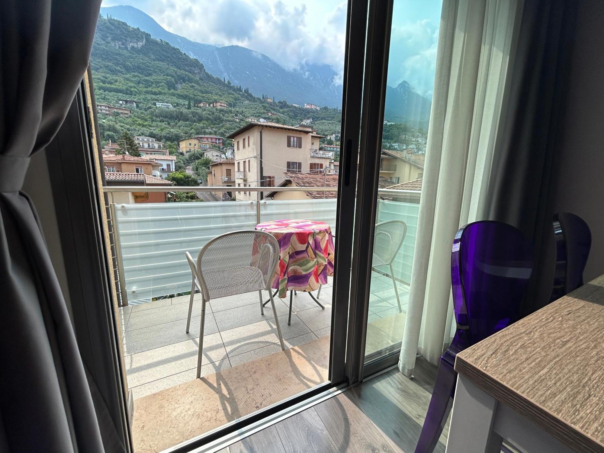 Gardesana Active Apartments Malcesine Bagian luar foto