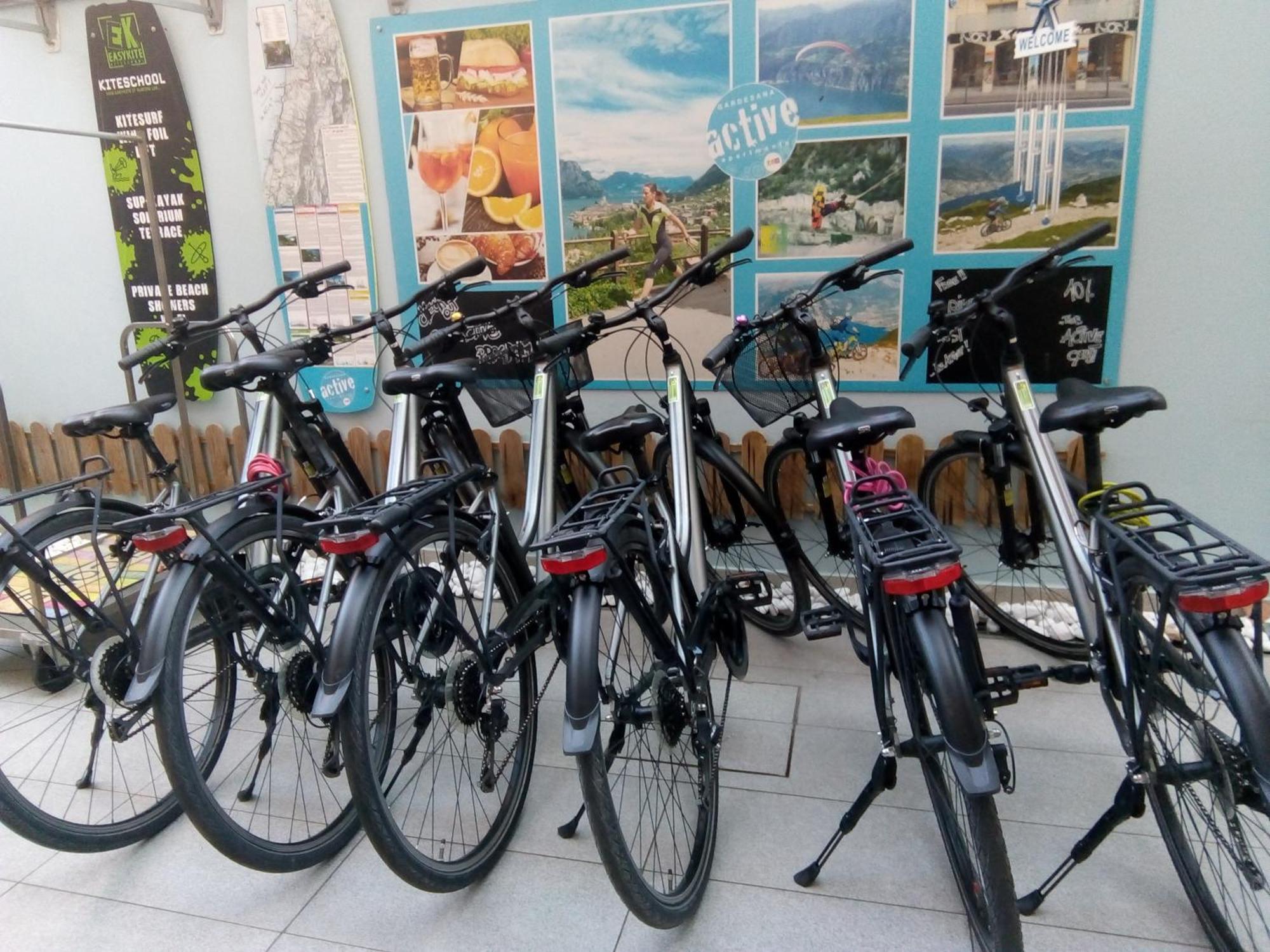 Gardesana Active Apartments Malcesine Bagian luar foto