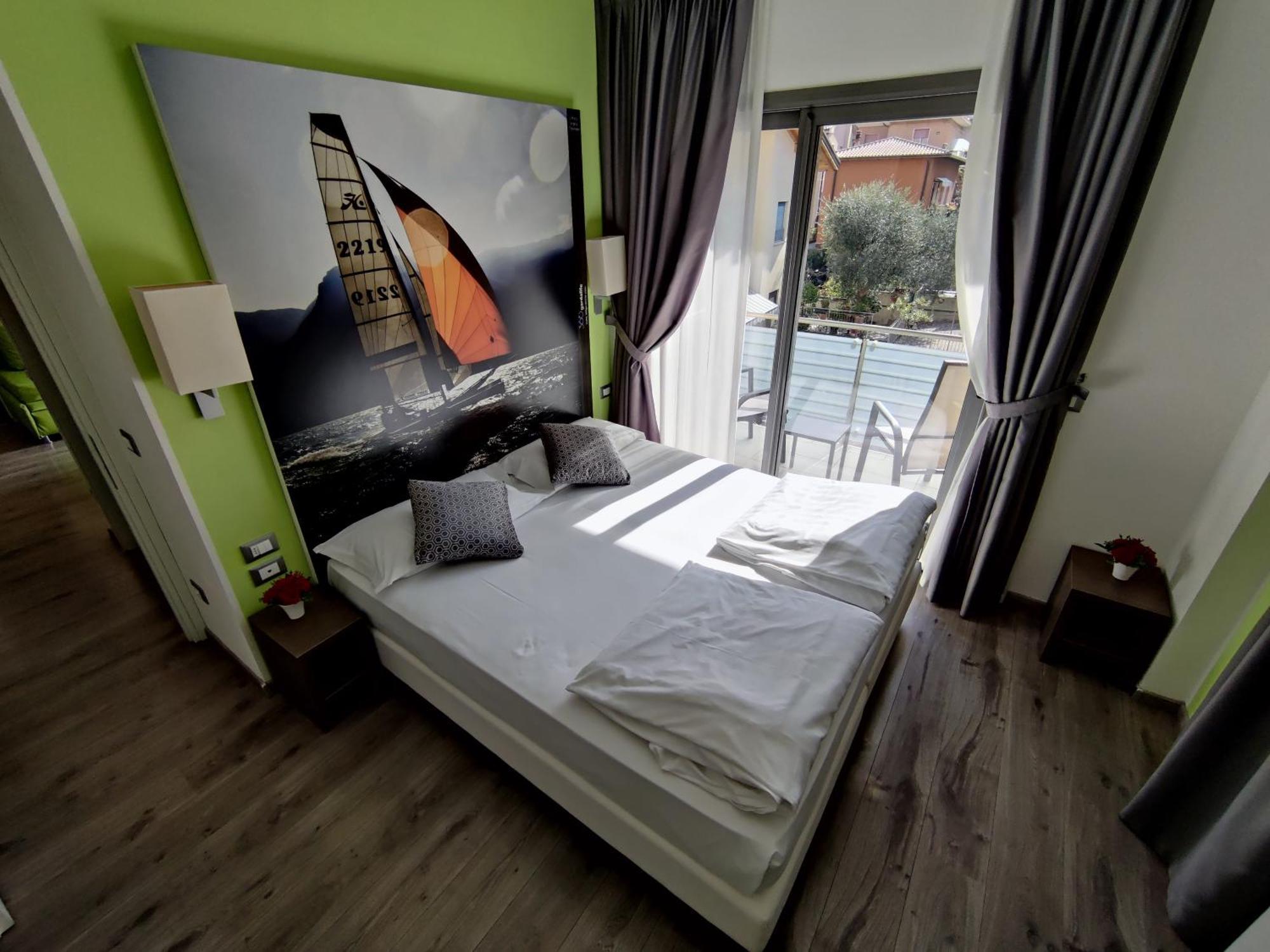Gardesana Active Apartments Malcesine Bagian luar foto