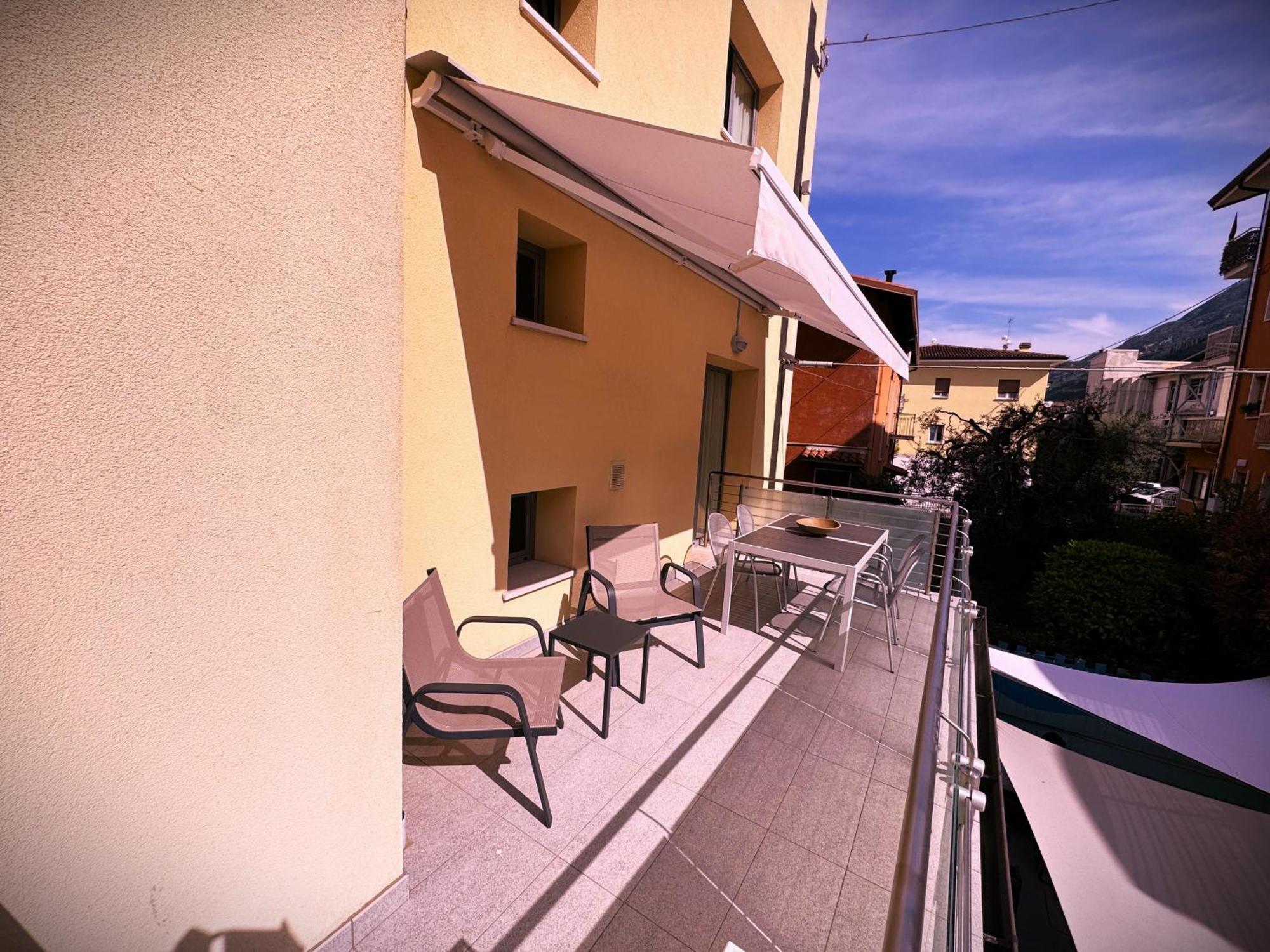 Gardesana Active Apartments Malcesine Bagian luar foto