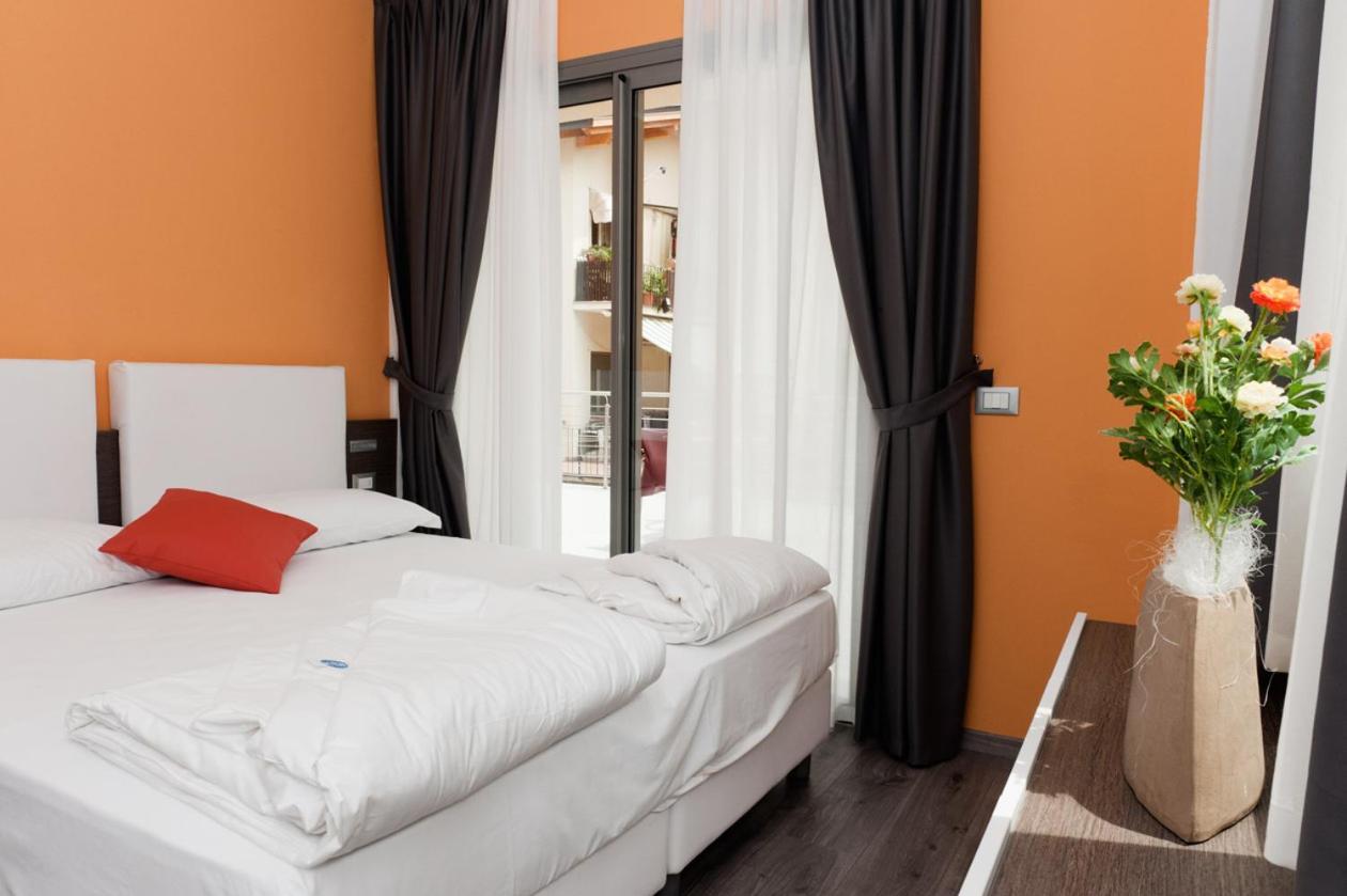 Gardesana Active Apartments Malcesine Bagian luar foto